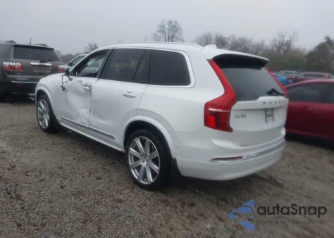 2023 Volvo Xc90 B6 Ultimate 7-Seater z USA, uszkodzony, nr VIN YV4062PA3P1908016